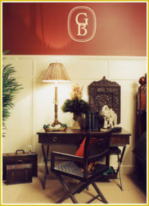 Signet Oval Monogram